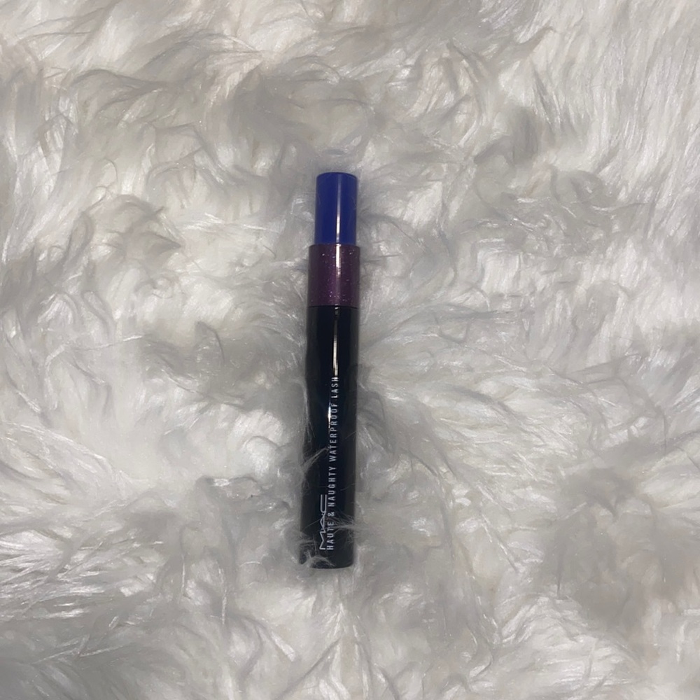 M•A•C Mascara